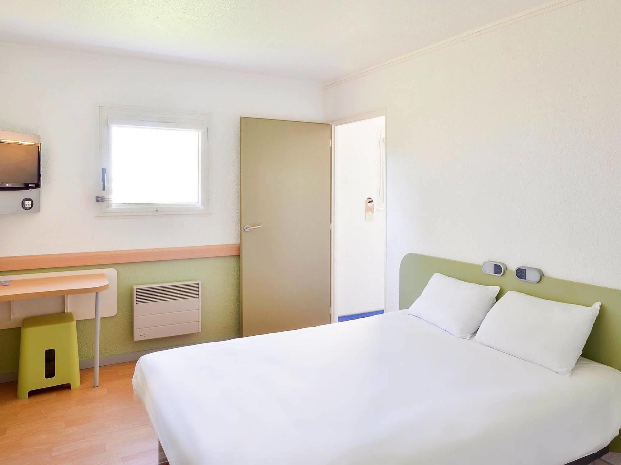 Ibis Budget Saint-Etienne Stade Екстериор снимка